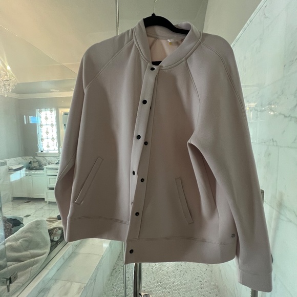 Zella Arise Luxe bomber jacket button up light pink - Picture 3 of 17
